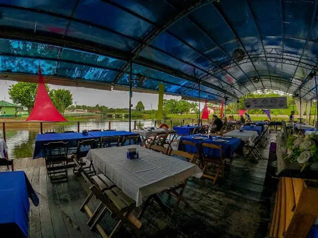 Restaurante Flutuante