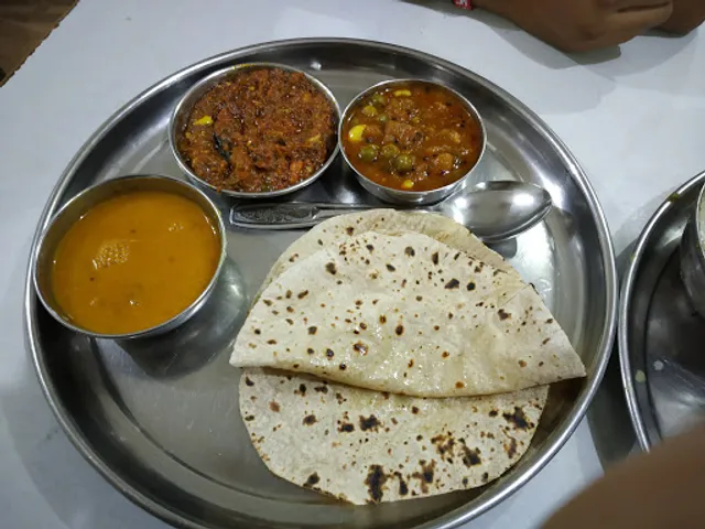 Vaishali Gujarati Thali
