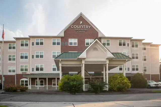 Country Inn & Suites by Radisson, Wilmington, NC
