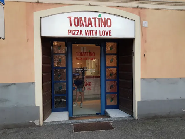 Tomatino pizza with love.