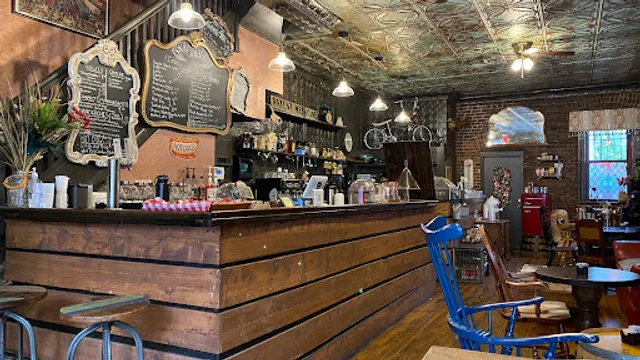 Snapdragon Coffee & Social