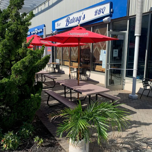 Batesy’s BBQ and Bar