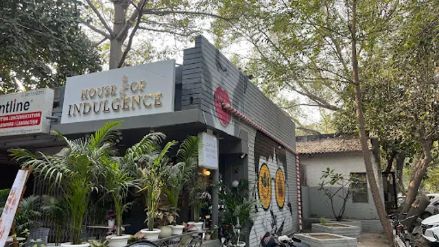 House of Indulgence Cafe