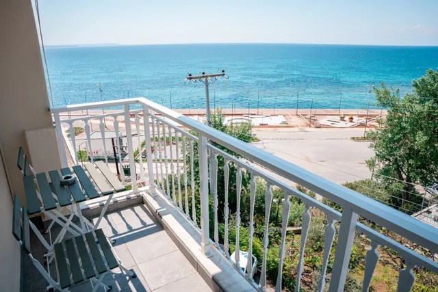 Maravilla Seaview Apartment