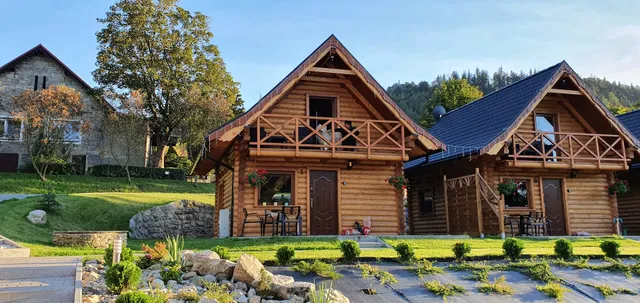 Całoroczne domki "Swojskie Chatki" w Szczytnej