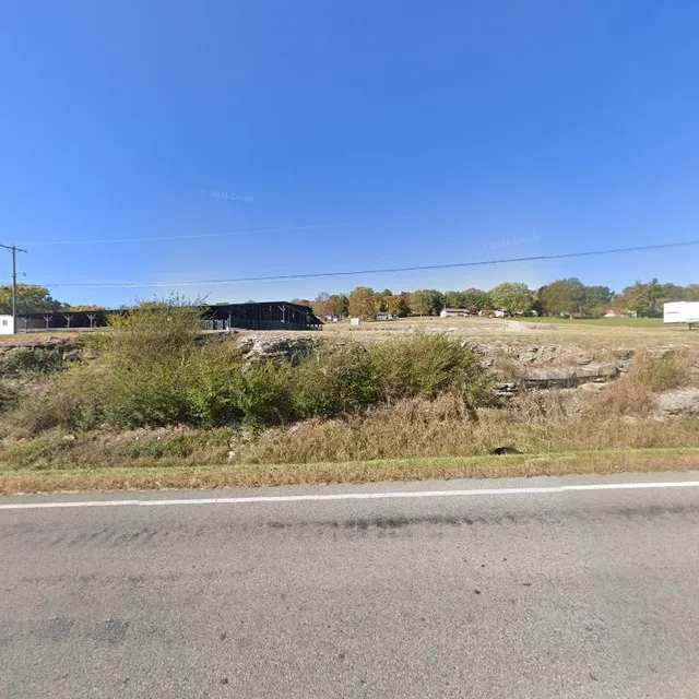 Lee Farmers Livestock Market