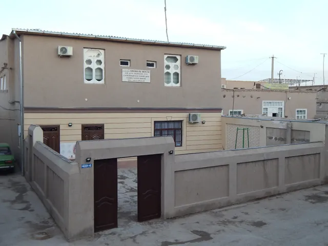 Hotel Shodlik (Guest House)