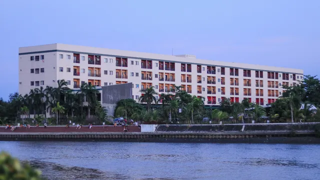 The Uptown Place Condominium