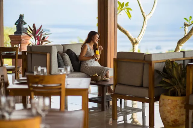 CastAway Restaurant Semabu Hills