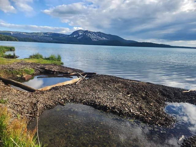 Paulina Lake Hot Springs Trailhead