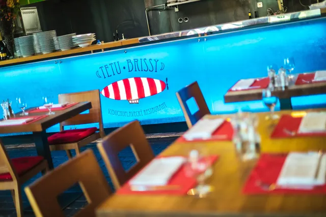 Tetu Brissy Restaurant