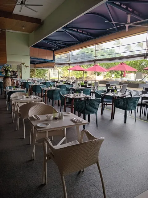 Bommu Lounge & Bar at Radisson Blu Resort, Galle