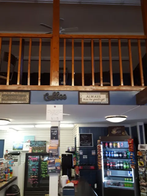 Sippers In The Valley