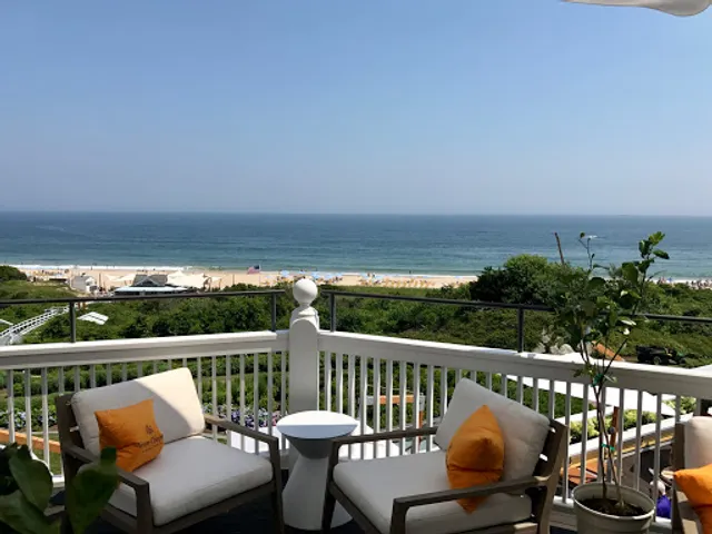 Secret Garden Champagne Bar