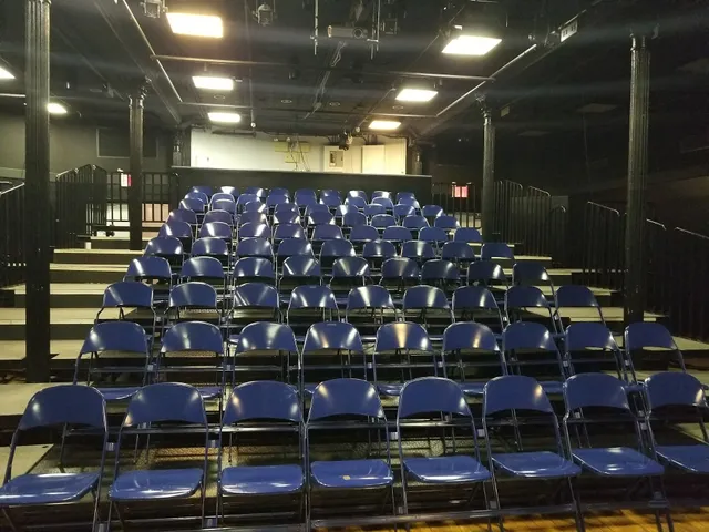 Julia De Burgos Latino Cultural Center