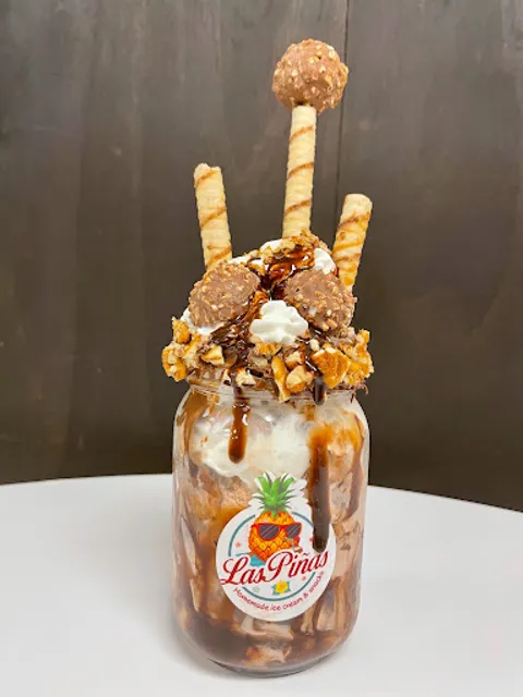 Las Piñas (Ice cream & snacks)