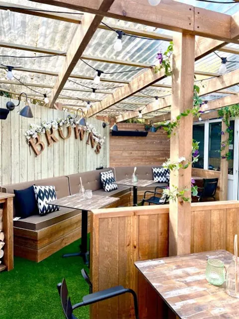 Browns Garden Restaurant