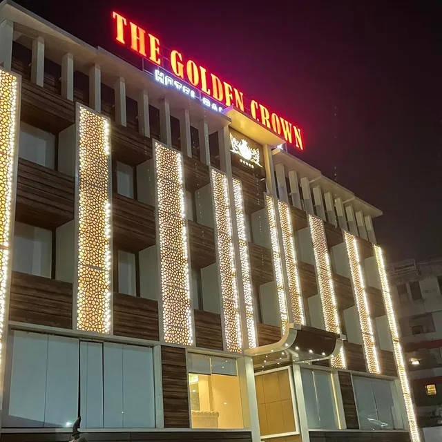 THE GOLDEN CROWN HOTEL , BANQUET & CAFE
