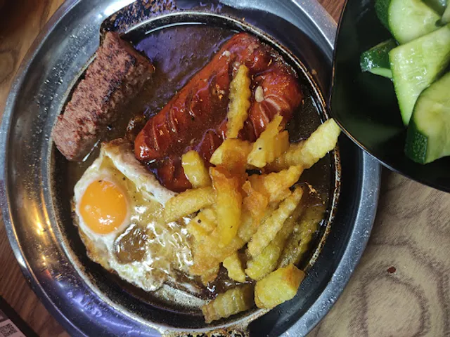 Bít tết ngon số 5 Hoè Nhai CS2