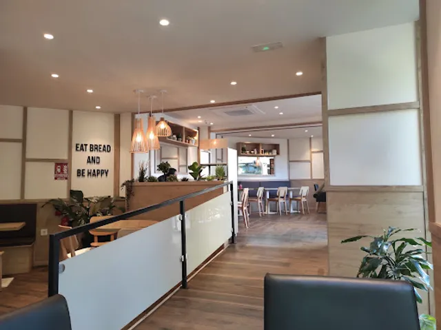 VIVARI - Bakery & Coffee