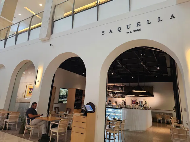 Saquella Espresso Club Multiplaza