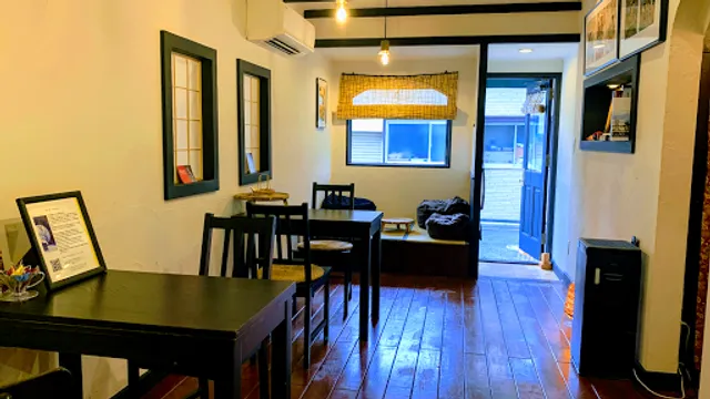 珈琲工場 お休み処 & 庭