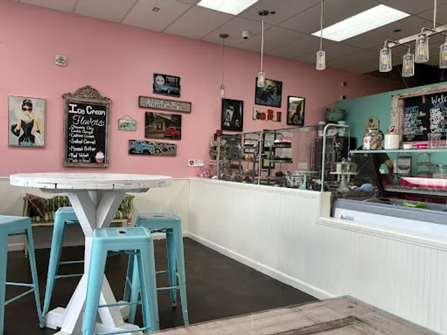 Wuelita's Kitchen: Bakery and Creamery