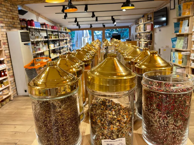 Servet Şekerleme - Göcek