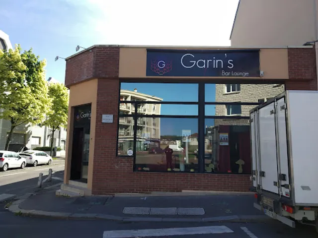 Le Garin's Bar Lounge