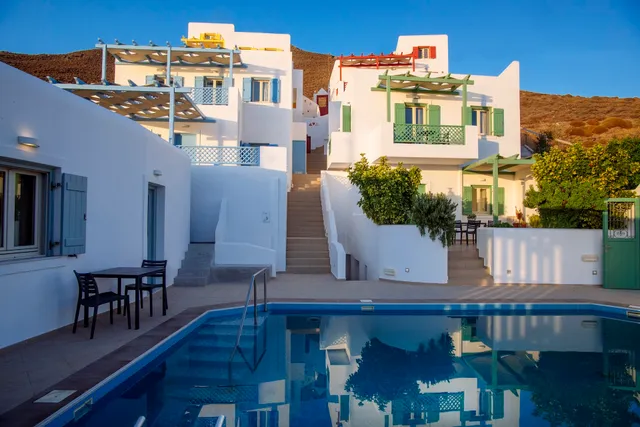 Aelia Apartments & Suites