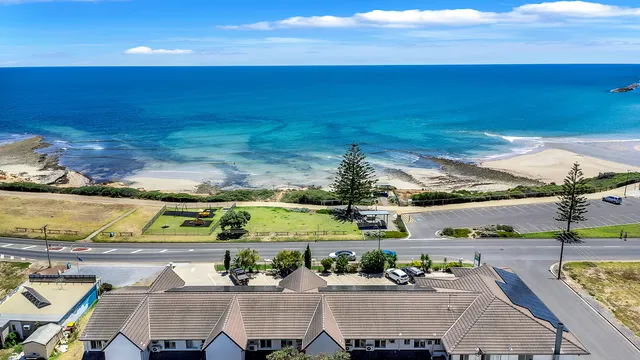 COAST Motel and Apartments