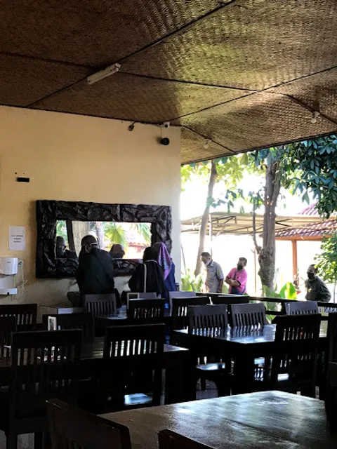 Warung Apung Mak Lika