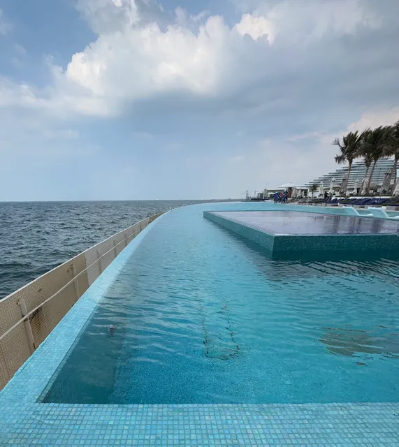 Infinity Swimming Pool
