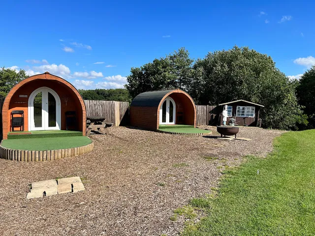 Blackbrook Lodge Caravanning, Camping & Glamping