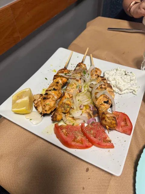 Χρόνης και Εμείς