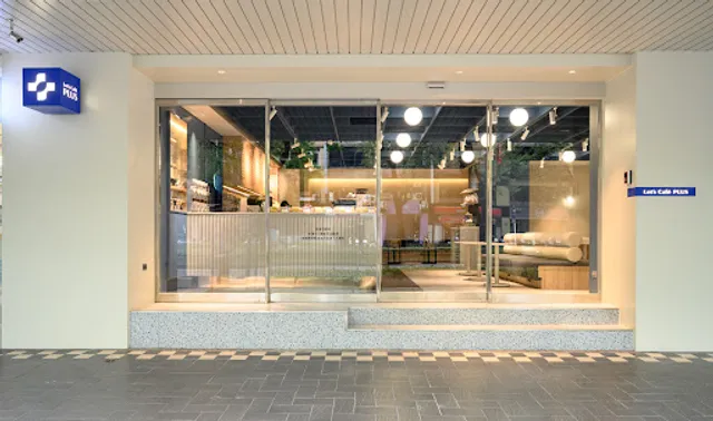 Let’s Café PLUS Zhongshan Shop