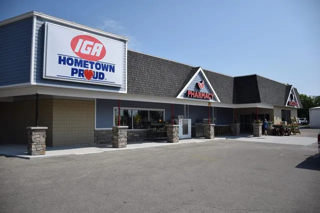 Sunrise Market (IGA)