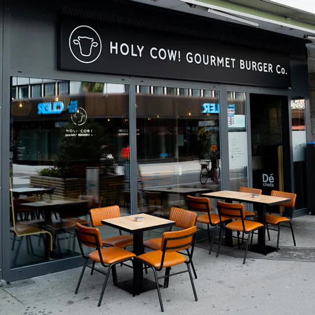 Holy Cow! Gourmet Burger Co. BIENNE