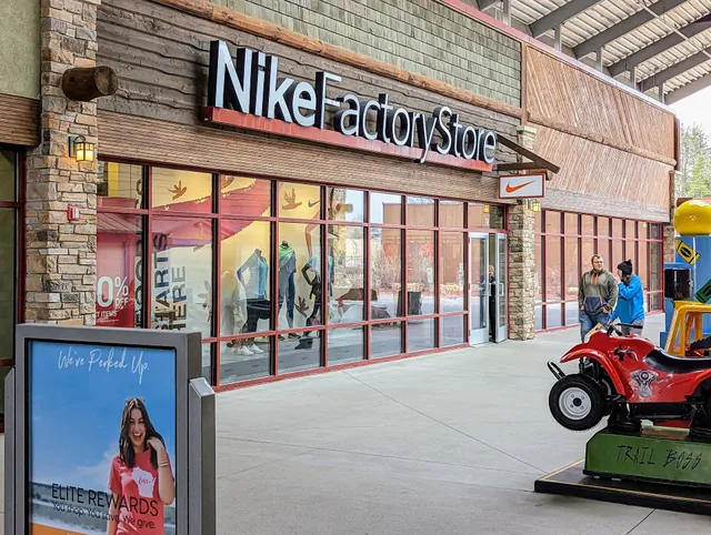 Nike Factory Store - Wisconsin Dells
