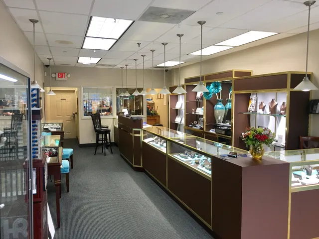 East Islip Jewelers