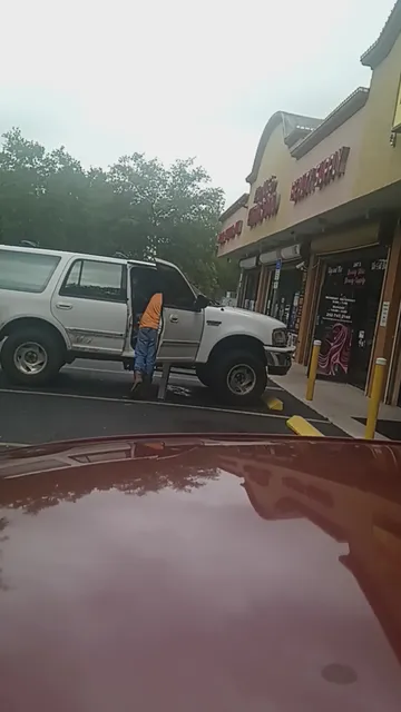 Eustis Food Mart pick n go