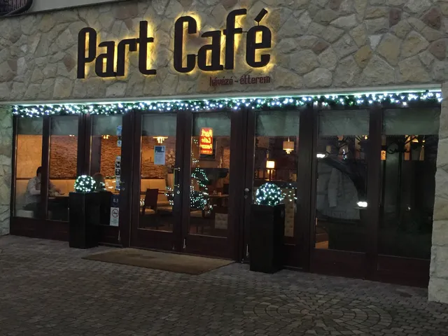 Part Cafe Restaurant and Guesthouse