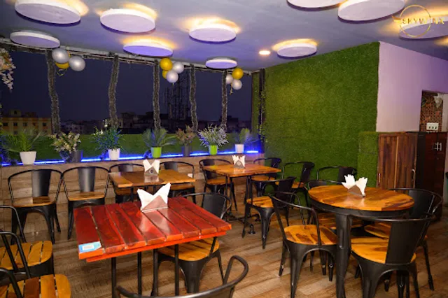 Skywinx Cafe (ROOFTOP HOOKAH CAFE)