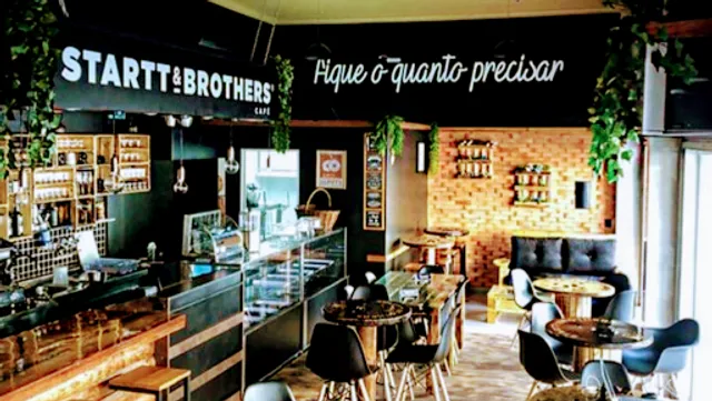 Startt & Brothers Café
