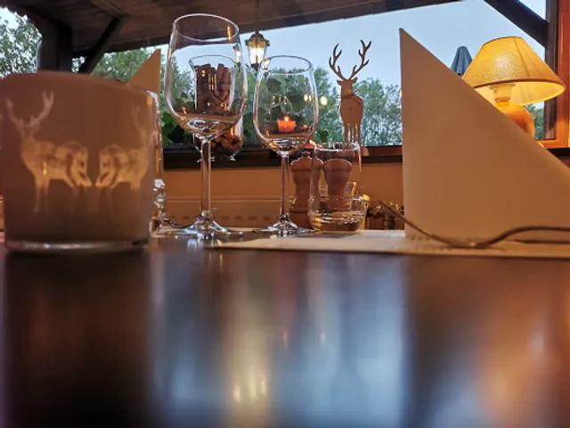 RESTAURANT -TAVERNE "AUX PETITS BOUCHONS"