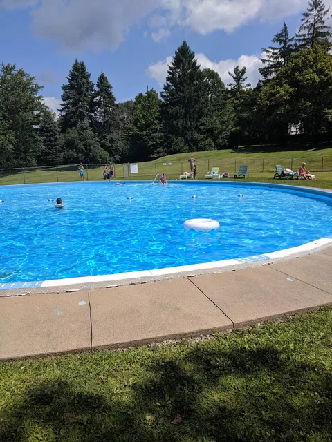 Bear Rocks Community Club