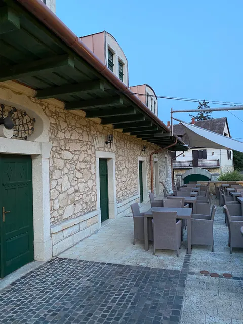 Zsadányi Vendégház