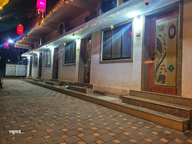 Chandraprabha Nyahari Niwas