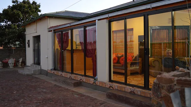 Dalavinics Guest House