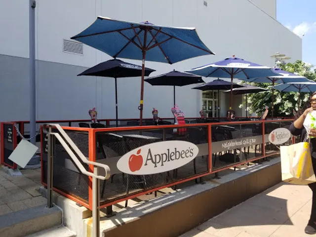 Applebee's Grill + Bar